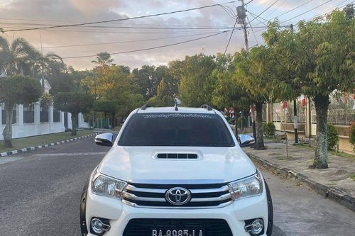 2015 Toyota Hilux Double Cabin G 2.5L MT