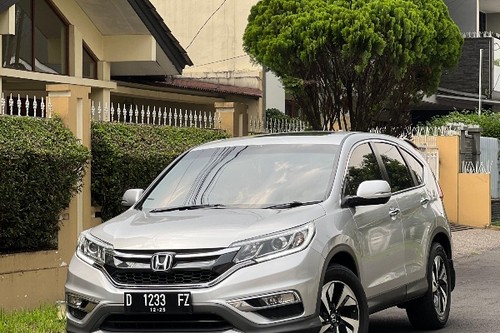 2015 Honda CR-V  2.4L Prestige AT bekas