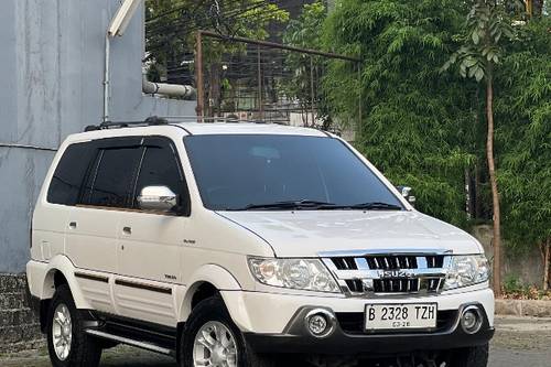 2017 Isuzu Panther Grand Touring 2.5L MT