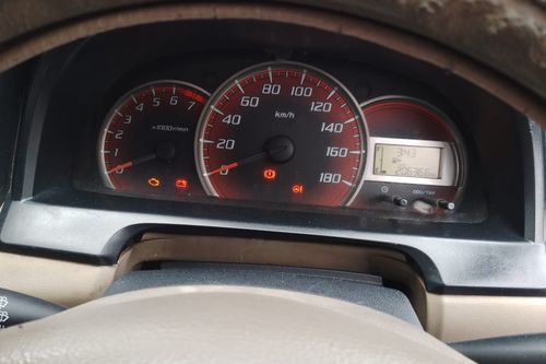 2013 Daihatsu Xenia  1.3 R MT