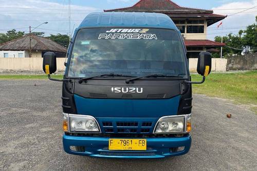 2015 Isuzu Traga PHR 54 CBB MT PU bekas