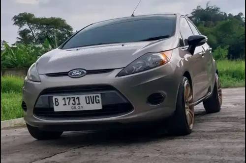 2011 Ford Fiesta Trend 1.4L MT bekas