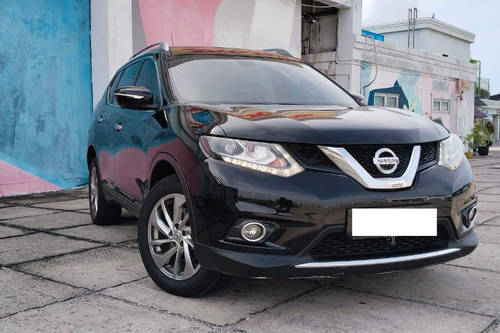 2017 Nissan X Trail  2.5 CVT bekas