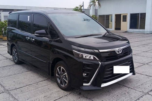 2020 Toyota Voxy 2.0L AT bekas