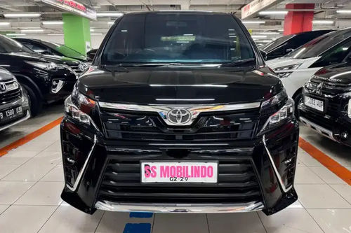2019 Toyota Voxy 2.0L AT tua