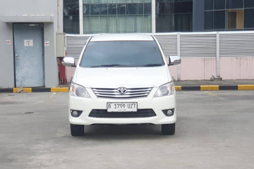 2013 Toyota Kijang Innova REBORN 2.4 G AT DIESEL bekas