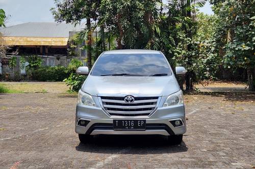 2015 Toyota Innova BENSIN V 2.0 AT bekas