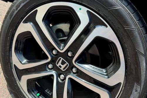 2021 Honda HRV 1.5L E CVT bekas