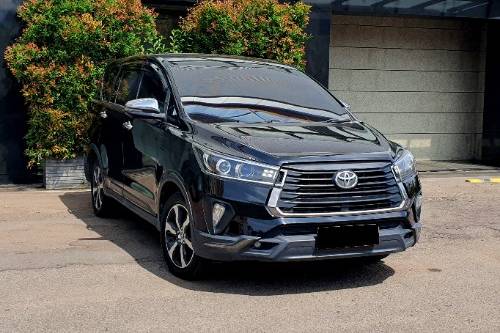 2022 Toyota Venturer 2.4L AT DSL bekas