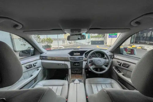 Used 2010 Mercedes Benz E-Class 300 E 3.0 MT