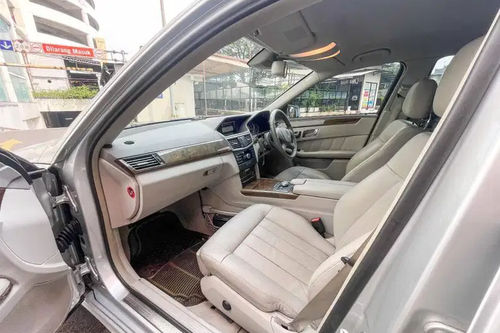 Used 2010 Mercedes Benz E-Class 300 E 3.0 MT