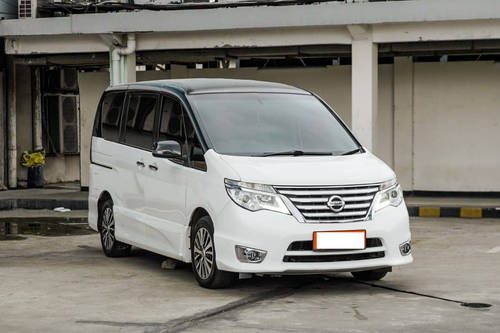 2017 Nissan Serena  2.0 HWS bekas