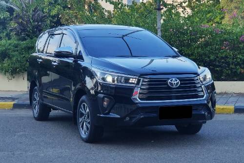 2022 Toyota Innova DIESEL V 2.4 AT bekas