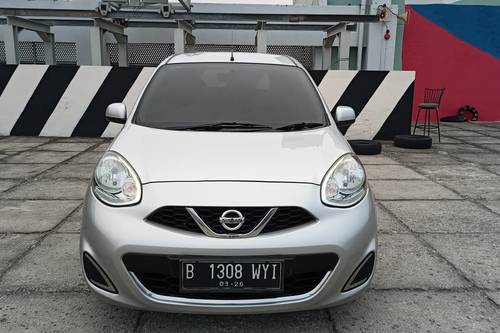 2015 Nissan March  1.2 AT bekas