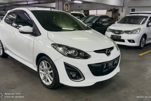 2012 Mazda 2 Hatchback  R A/T bekas