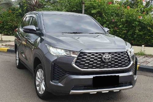 2022 Toyota Kijang Innova Zenix 2.0L V CVT bekas