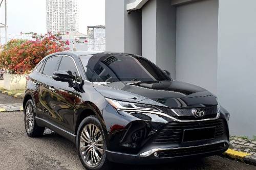 2022 Toyota Harrier 2.0 PREMIUM bekas