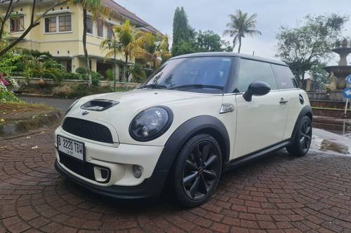 2014 MINI Cooper S Countryman 1.6 S TURBO bekas