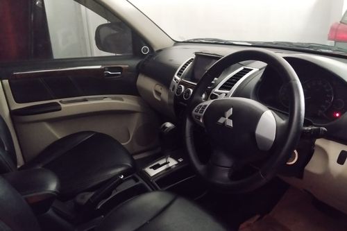 Dijual 2012 Mitsubishi Pajero Sport Dakar AT 4x2 bekas