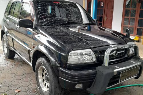 Old 2003 Suzuki Escudo Injection 1.6L MT