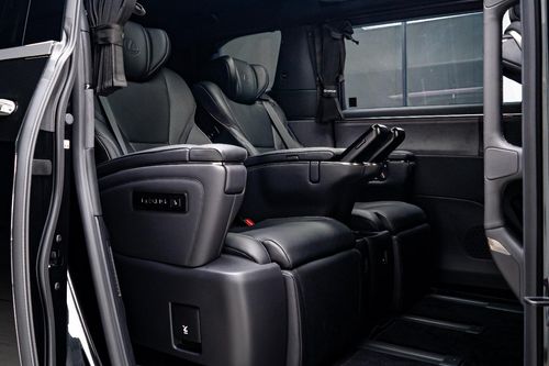 Used 2024 Lexus LM 350 7 Seater