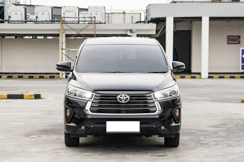 Used 2022 Toyota Innova DIESEL V 2.4 AT