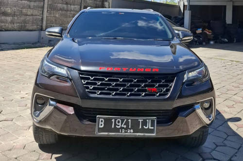 2016 Toyota Fortuner 2.4 VRZ AT bekas