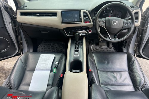 2017 Honda HRV 1.8 RS PRESTIGE CVT tua