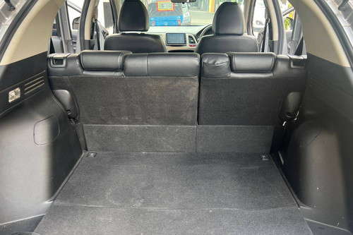 Dijual 2017 Honda HRV 1.8 RS PRESTIGE CVT bekas