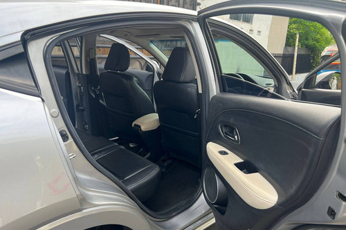 2017 Honda HRV 1.8 RS PRESTIGE CVT bekas