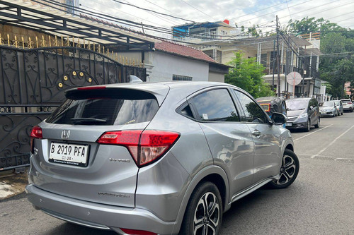 2017 Honda HRV 1.8 RS PRESTIGE CVT tua