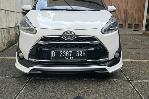 2017 Toyota Sienta 1.5L Q AT bekas