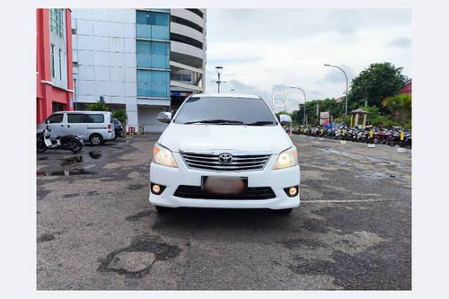 2013 Toyota Innova BENSIN G 2.0 AT bekas