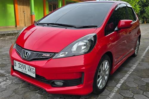 2013 Honda Jazz  1.5L RS MT bekas