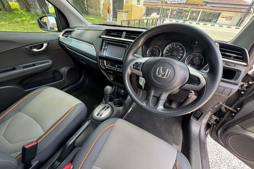 Beli mobil bekas