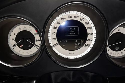 2012 Mercedes Benz CLS-Class 350 bekas