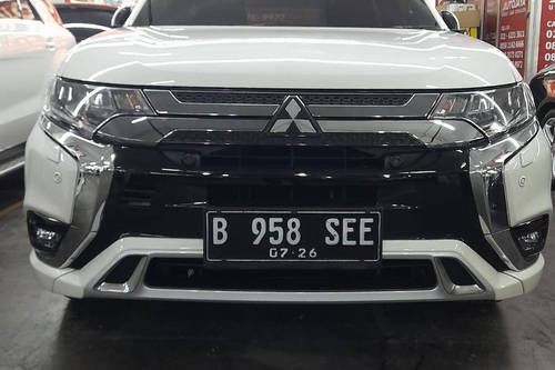 2019 Mitsubishi Outlander PHEV 2.4L bekas