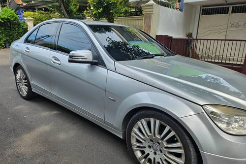 2011 Mercedes Benz C-Class  C200 bekas