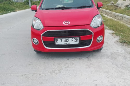 2015 Daihatsu Ayla 1.0L X MT bekas