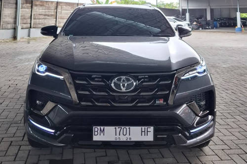 2022 Toyota Fortuner 2.8 GR Sport 4x4 AT bekas