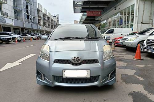 2013 Toyota Yaris  E AT bekas