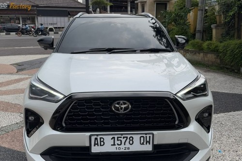2023 Toyota Yaris Cross 1.5 S HV CVT With GR Parts Aero Package bekas
