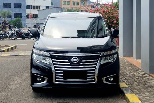 2017 Nissan Elgrand 2.5L HWS bekas