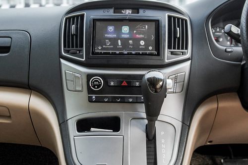 2018 Hyundai H1 2.4L ROYALE AT tua