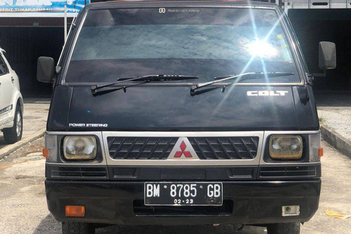 2017 Mitsubishi L300 Pickup Standard bekas