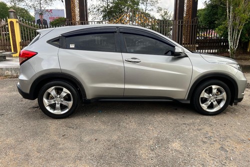 Dijual 2017 Honda HRV 1.5L S MT bekas