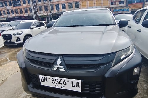 2019 Mitsubishi Strada TRITON DC HDX 4X4 M/T bekas