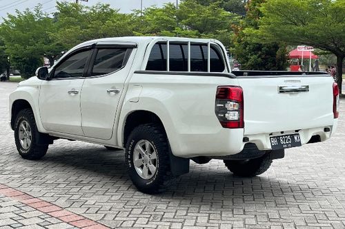 2022 Mitsubishi Strada TRITON DBL CBN GLS 2.5 PU bekas