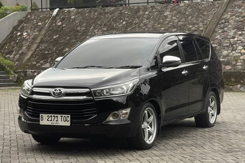 2017 Toyota Kijang Innova 2.0 V AT tua