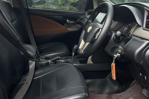 Dijual 2017 Toyota Kijang Innova 2.0 V AT bekas